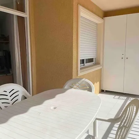 Diem - 2 Y Piscina Apartment